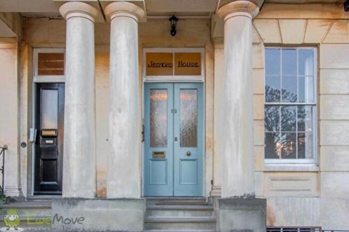1 Bedroom Flat For Sale In Flat Lansdown Crescent, Cheltenham, GL50