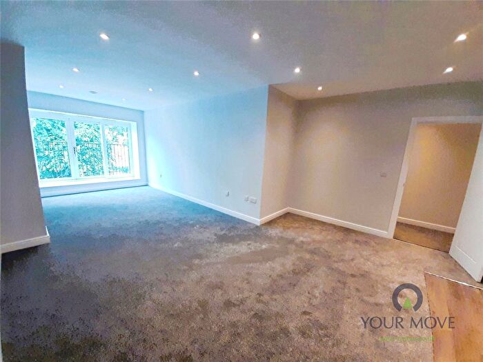 2 Bedroom Flat To Rent In Market Square, Rugeley, Staffordshire, WS15