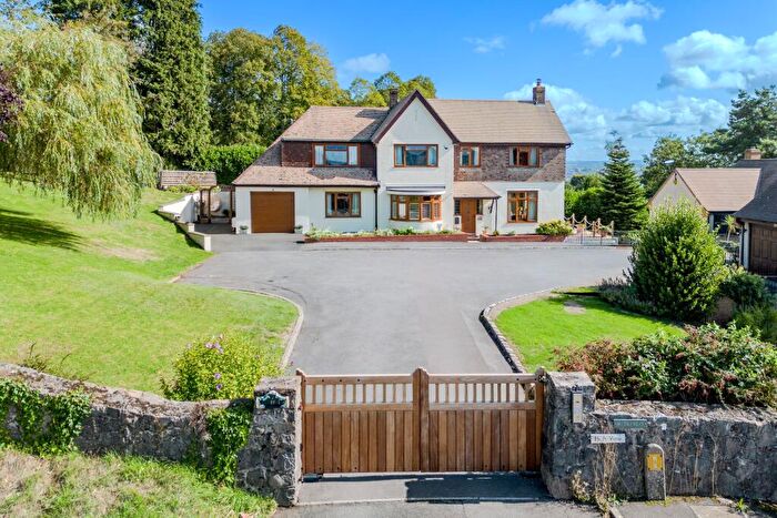 4 Bedroom Detached House For Sale In Kempes Close, Long Ashton, BS41