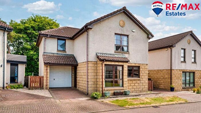 4 Bedroom Detached House For Sale In Farm Place, Livingston, EH54