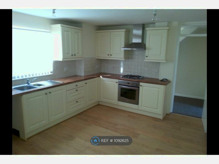 3 Bedroom Terraced House To Rent In Masseyfield Road, Brookvale