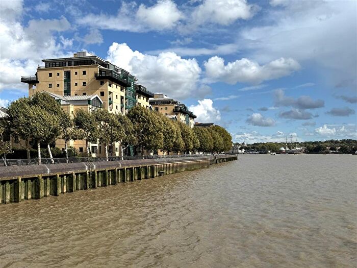 2 Bedroom Flat To Rent In Burrells Wharf Square, London, E14