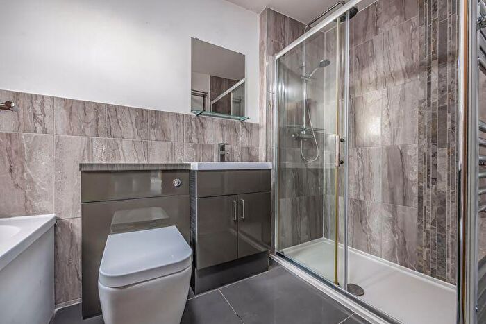 3 Bedroom Flat For Sale In Victoria Road South, Southsea, PO5