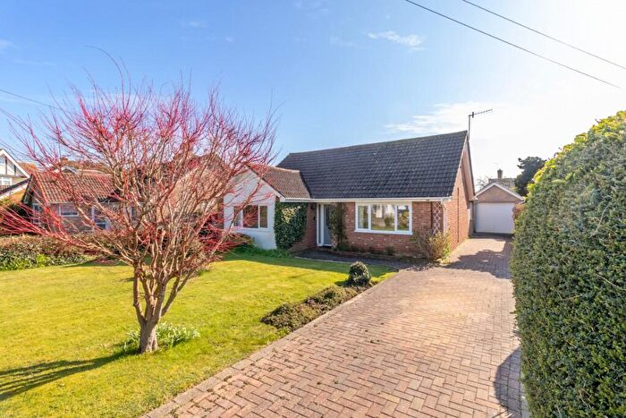3 Bedroom Detached Bungalow For Sale In Cherry Close, Aldwick, Bognor Regis, West Sussex, PO21