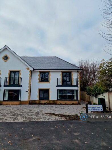 3 Bedroom Terraced House To Rent In Carbery Avenue, Bournemouth, BH6
