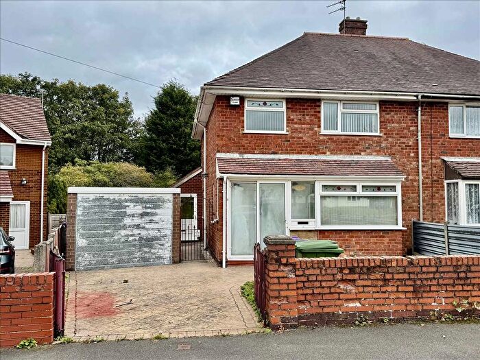 3 Bedroom Semi-Detached House For Sale In Mattox Road, Wednesfield, WV11