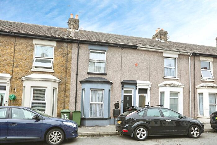 3 Bedroom Terraced House For Sale In Invicta Road, Sheerness, Kent, ME12