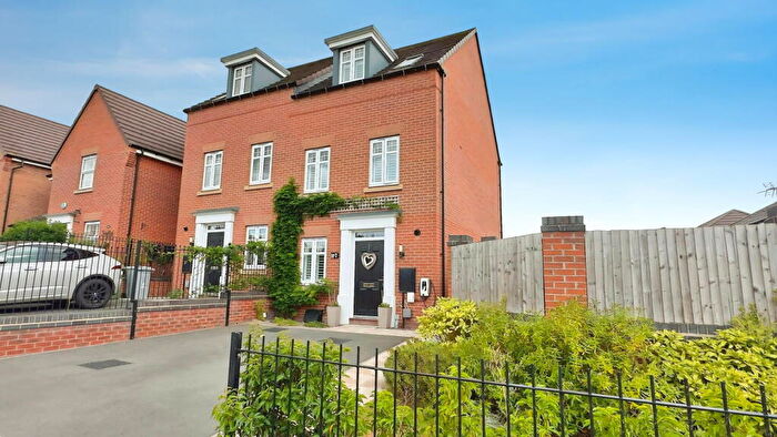 3 Bedroom Semi-Detached House For Sale In Lidgett Lane, Edwinstowe, Nottinghamshire, NG21