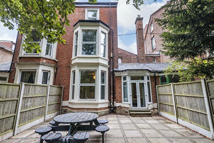 7 Bedroom Semi-Detached House For Sale In Colville Street, Nottingham, NG1