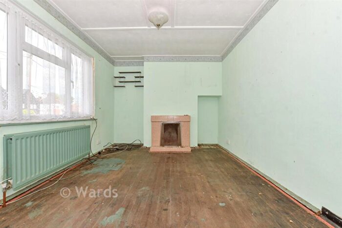 2 Bedroom End Of Terrace House For Sale In Northbourne Road, Great Mongeham, Kent, CT14