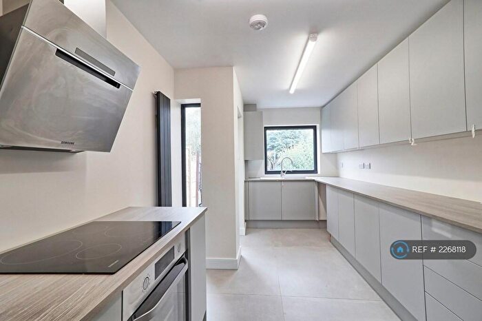 2 Bedroom Terraced House To Rent In Chelmsford, Chelmsford, CM1