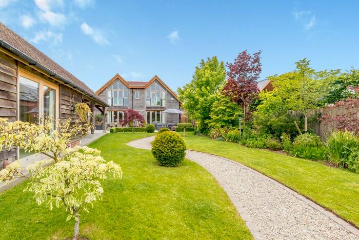 5 Bedroom Detached House For Sale In Manns Hill, Bossingham, Canterbury, Kent, CT4