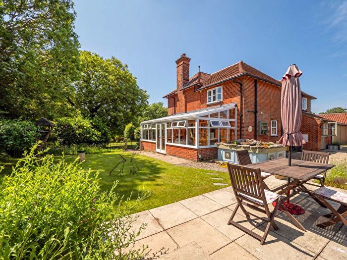4 Bedroom Detached House For Sale In Pond Road, Bradfield, NR28