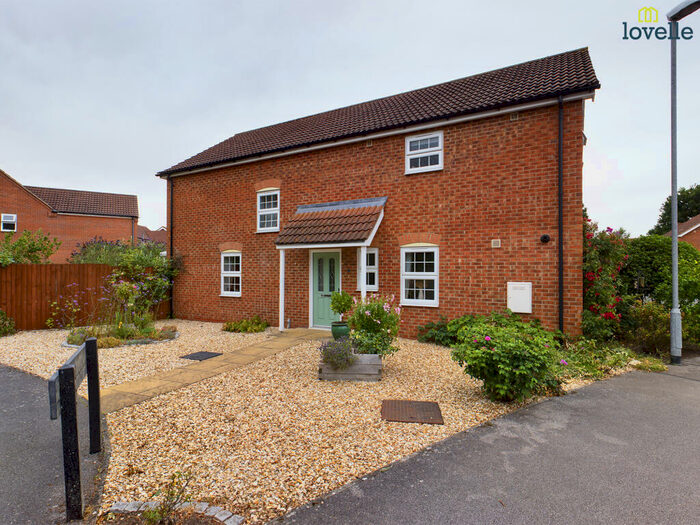 4 Bedroom Detached House To Rent In Plover Walk, Market Rasen, LN8