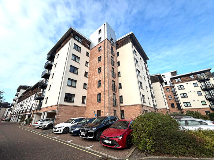 Flat For Sale In Flat, Constitution Place, EH6