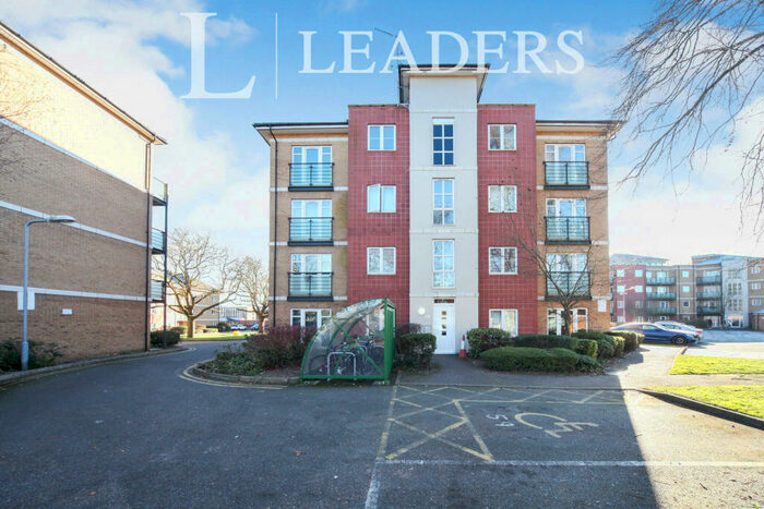 1 Bedroom Flat To Rent In The Parklands, Dunstable, LU5