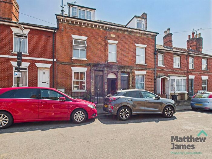 4 Bedroom Terraced House To Rent In Cromwell Road, Colchester, CO2