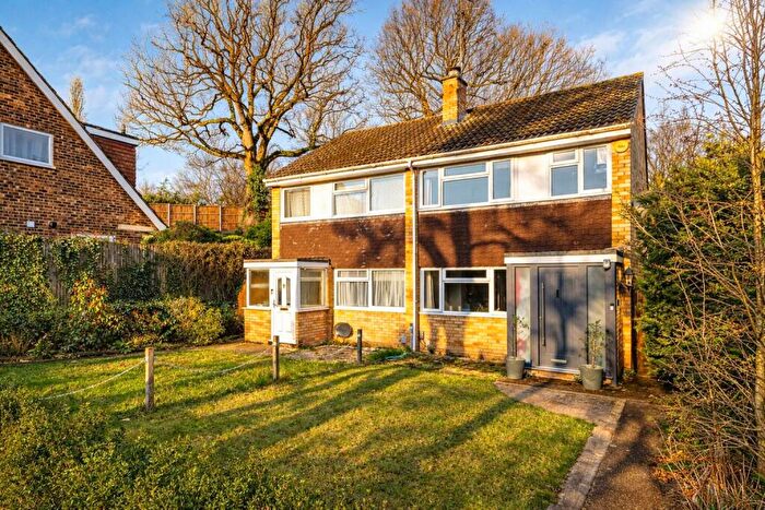 3 Bedroom Semi-Detached House For Sale In Chandlers Way, Hertford, SG14