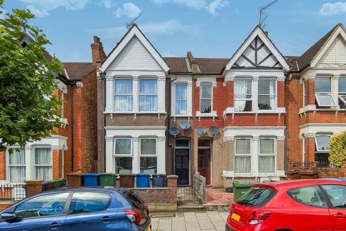 1 Bedroom Flat To Rent In Vaughan Road, West Harrow, Harrow, HA1