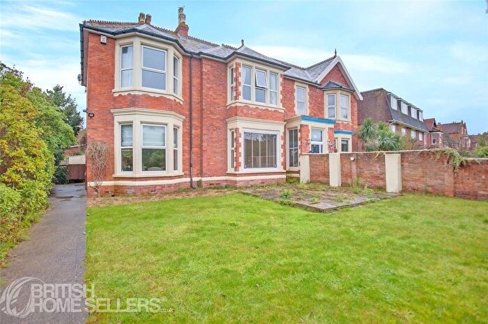 5 Bedroom Semi-Detached House For Sale In Berrow Road, Burnham-On-Sea, Somerset, TA8