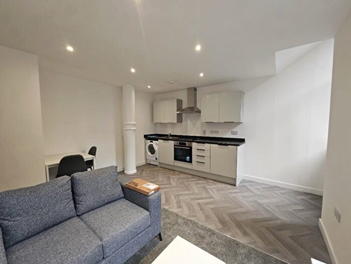 1 Bedroom Apartment To Rent In Duke Street, Bradford, West Yorkshire, BD1