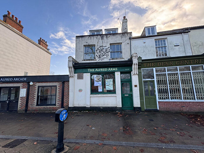 4 Bedroom Block Of Apartments For Sale In Northam Road, Southampton, Hampshire, SO14