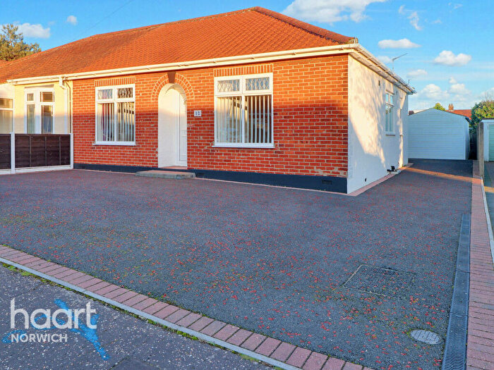 2 Bedroom Semi-Detached Bungalow For Sale In Thorpe Avenue, Norwich, NR7