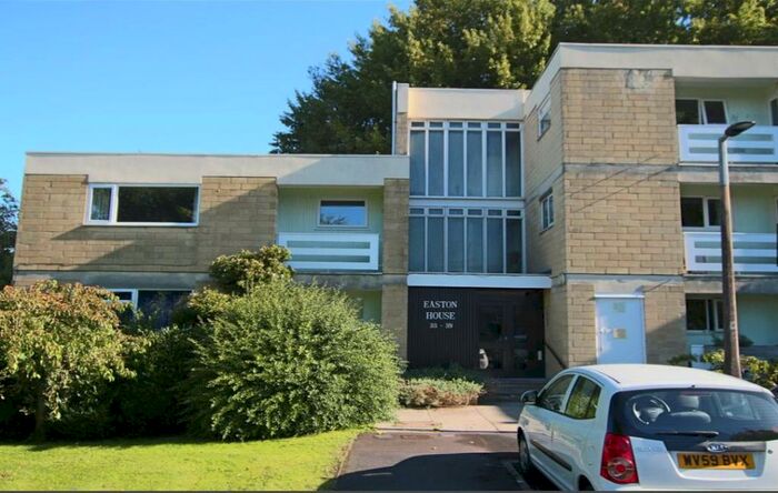 2 Bedroom Apartment To Rent In Grosvenor Bridge Road, Bath, BA1