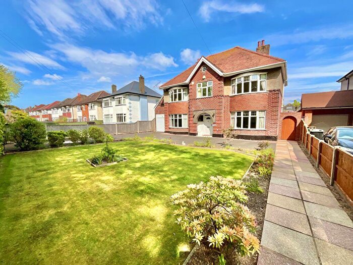 5 Bedroom Detached House For Sale In Carbery Avenue, Southbourne, BH6