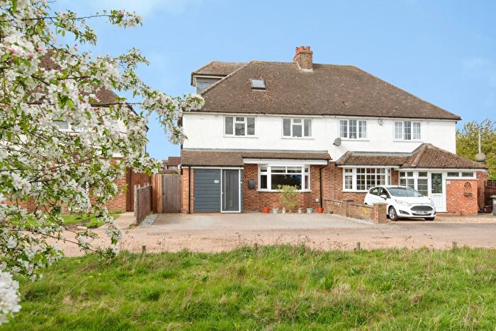 4 Bedroom Semi-Detached House For Sale In Cherry Trees, Lower Stondon, Henlow, Bedfordshire, SG16