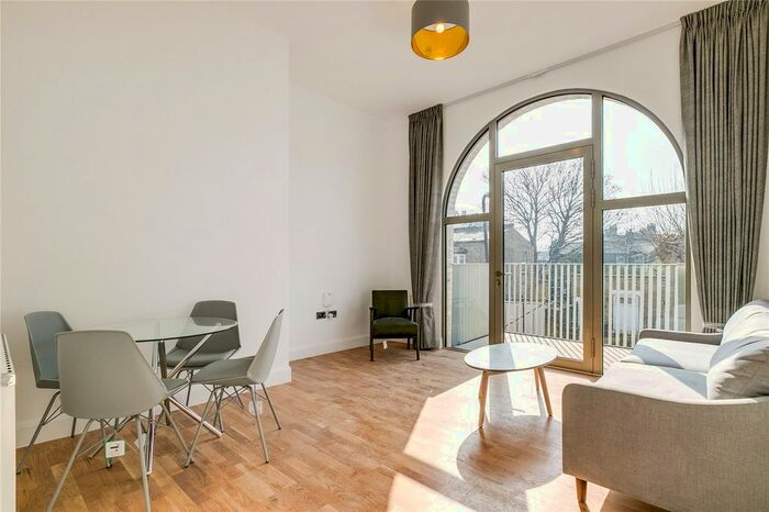 Studio To Rent In Hana Mews, Goulton Road, London, E5