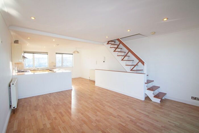 2 Bedroom End Of Terrace House To Rent In Carrack Dhu Estate, St. Ives, TR26