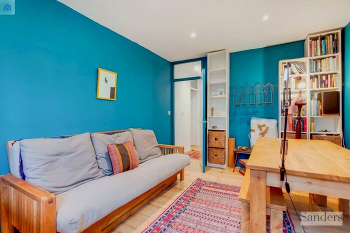 2 Bedroom Flat To Rent In Massie Road, Hackney, London, E8