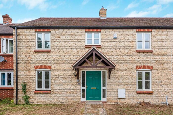 3 Bedroom Terraced House To Rent In Oxford Road, Abingdon, OX13