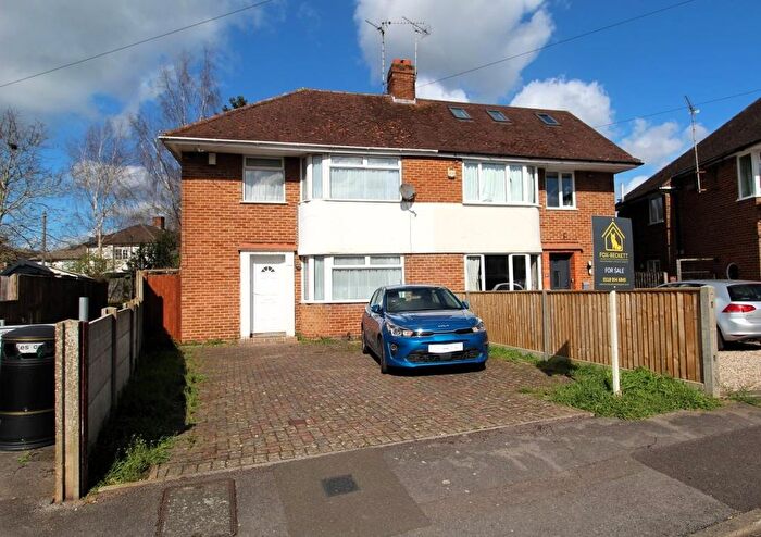 3 Bedroom Semi-Detached House For Sale In Mayfield Drive, Caversham, Reading, Berkshire, RG4