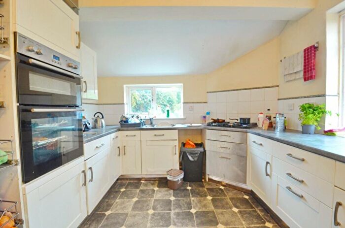 5 Bedroom House To Rent In Dongola Road, Bristol, BS7