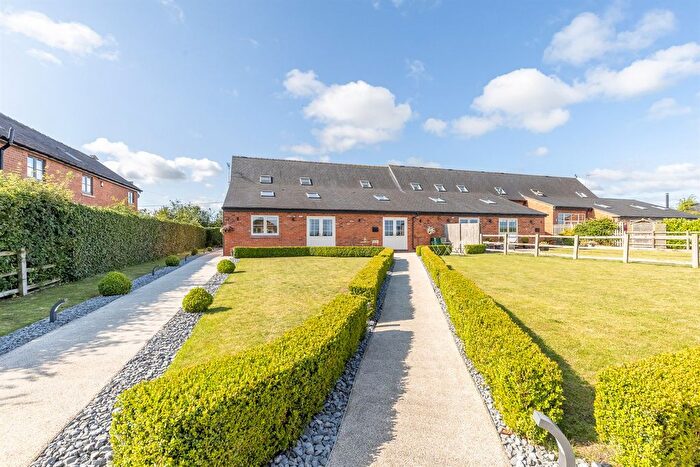4 Bedroom Semi-Detached House For Sale In Cholmondeston Road, Calveley, Tarporley, CW6