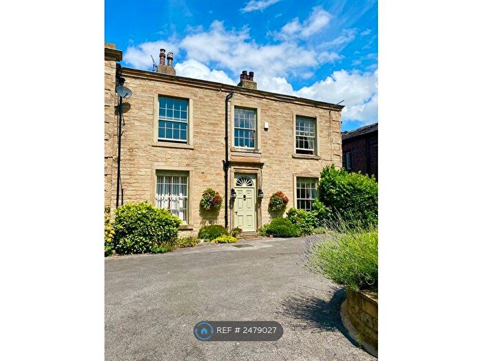 2 Bedroom Semi-Detached House To Rent In Hill Top House, Gomersal, Cleckheaton, BD19