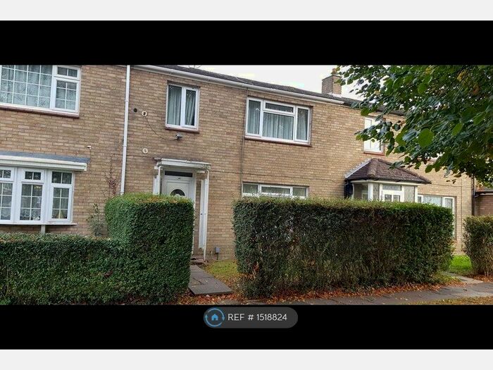 3 Bedroom Terraced House To Rent In Mercury Walk, Hemel Hempstead, HP2
