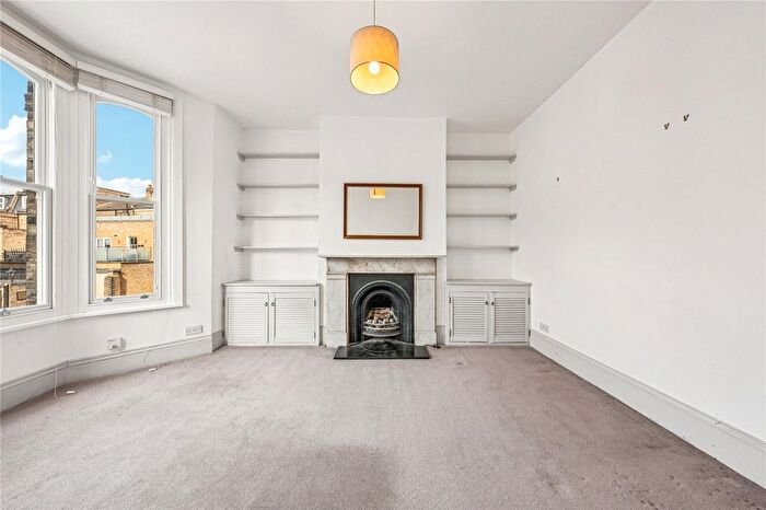 1 Bedroom Flat To Rent In Salcott Road, SW11
