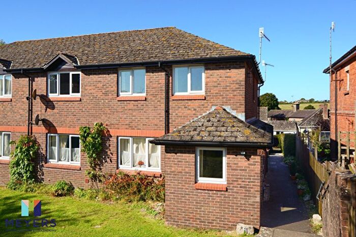 2 Bedroom Flat For Sale In Mallards Green, Martinstown, DT2