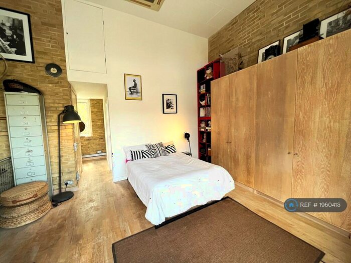 2 Bedroom Terraced House To Rent In Elmers Road, London, SE25