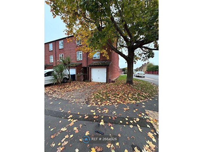 3 Bedroom Terraced House To Rent In Whitehall Road, Uxbridge, UB8