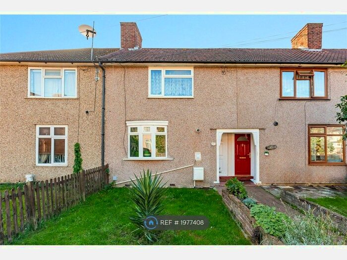 2 Bedroom Terraced House To Rent In Shortcrofts Road, London, RM9