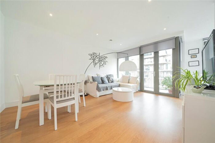 1 Bedroom Apartment To Rent In Kilburn Park Road, London, NW6