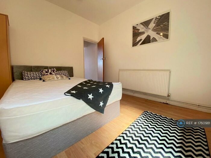 1 Bedroom Flat To Rent In Devana Road, Leicester, LE2