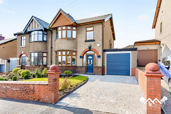 3 Bedroom Semi-Detached House For Sale In Stanhill Lane, Stanhill, Oswaldtwistle, BB5