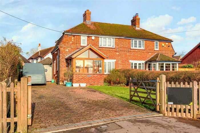 2 Bedroom Semi-Detached House For Sale In Winsor Road, Winsor, Southampton, Hampshire, SO40