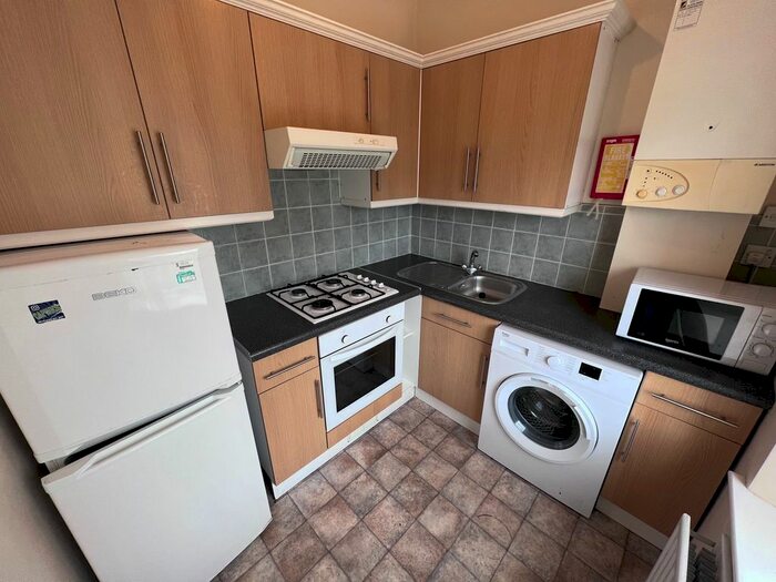 2 Bedroom Flat To Rent In Oxford Street, Swansea, SA1
