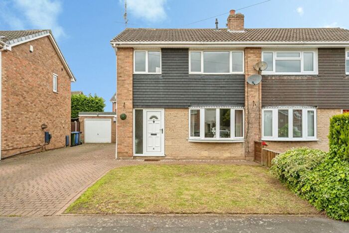 3 Bedroom Semi Detached House For Sale In Curzen Crescent, Kirk Sandall, Doncaster, South Yorkshire, DN3